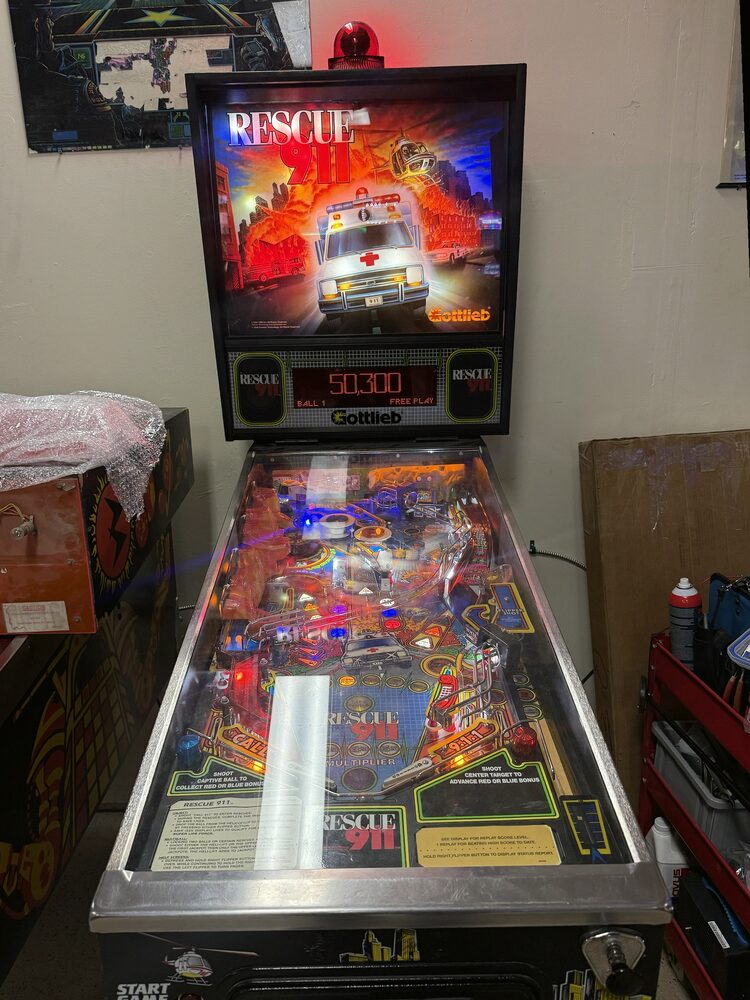 Rescue 911 Pinball Machine